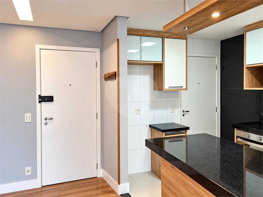 Apartamento de 84 m² no Centro de São Bernardo do Campo, com 2 dormitórios + 1 reversível, varanda gourmet com churrasqueira e lazer completo de clube.