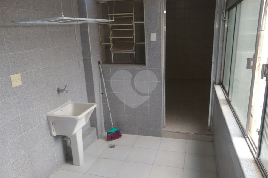 Apartamento com 1 dormitório sem vaga