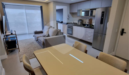 Apartamento à venda com 3 quartos, sendo 1 suíte,  em Ferreira, São Paulo, SP