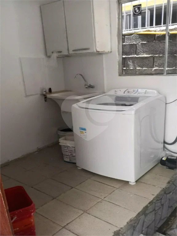 Duas casas com área total de 220m², 4 dormitórios, 3 suítes, 1 vaga de garagem, à venda em Pirituba