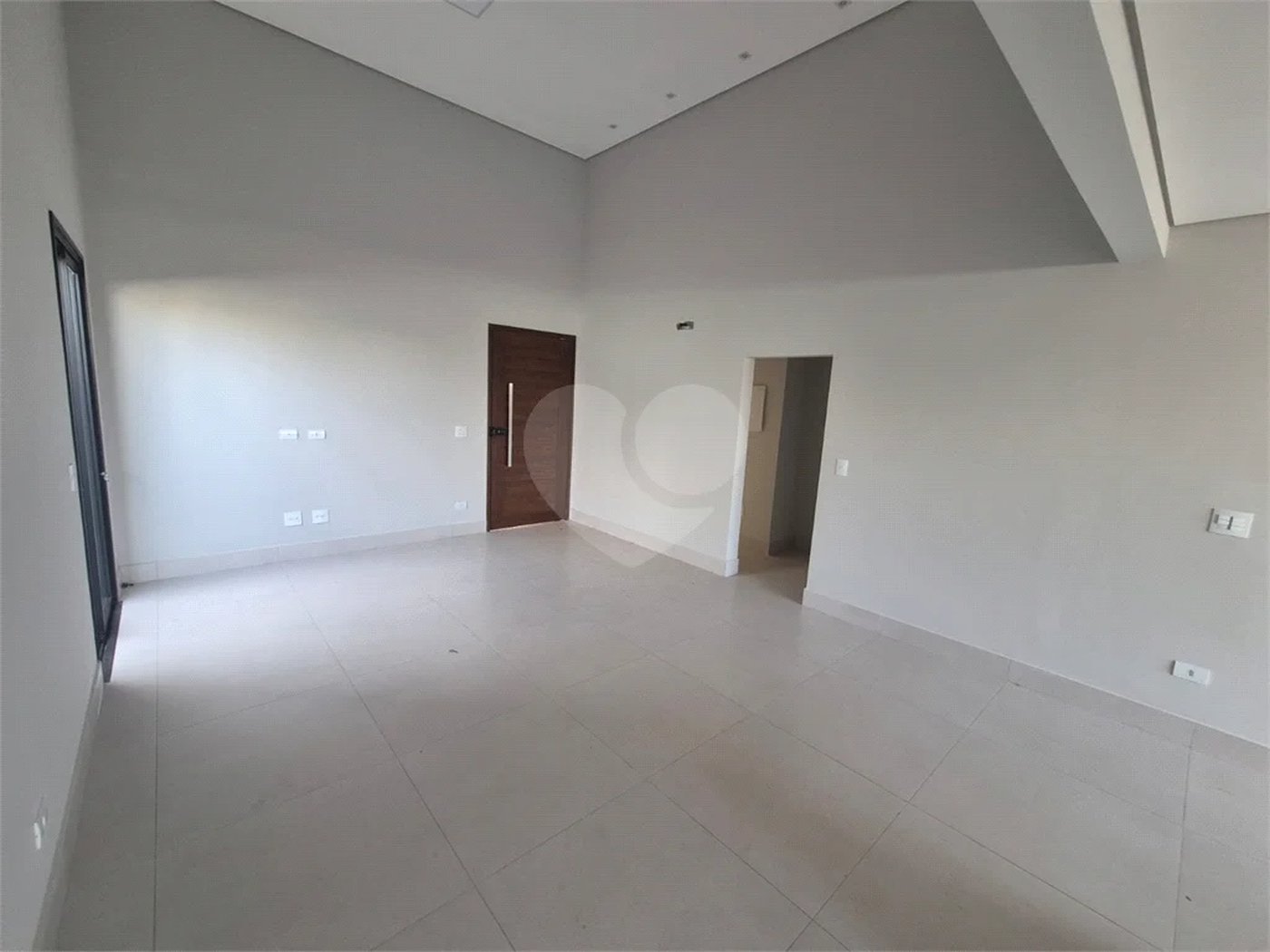Casa à venda com 3 suítes no condomínio Villa D'aquila, Piracicaba - SP