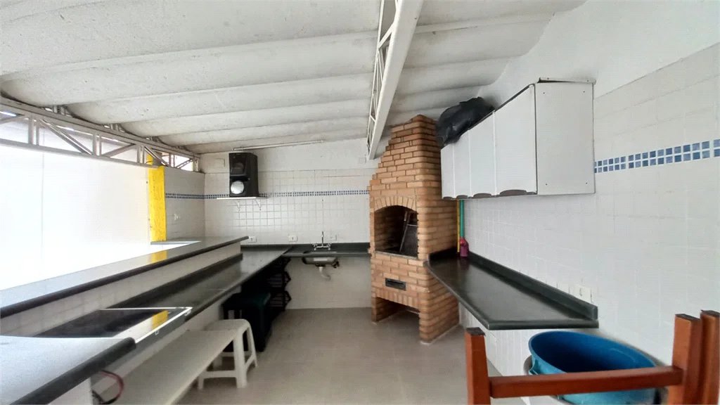 Sobrado à venda com 3 quartos, sendo 1 suíte, em Vila Gomes, São Paulo, SP