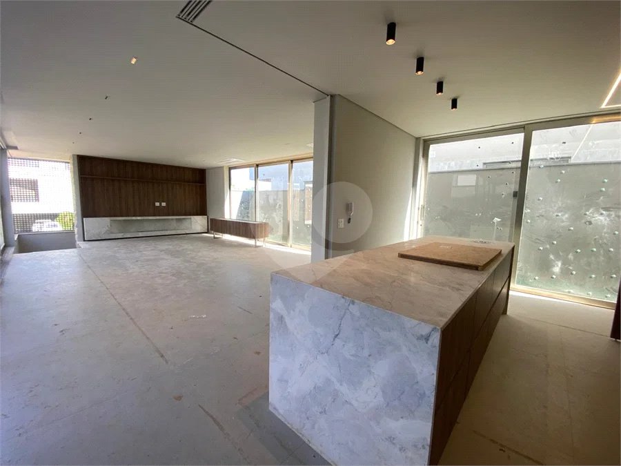 Linda casa em condomínio fechado para alugar no Condomínio Alphaville