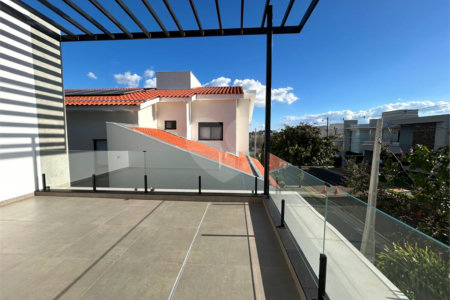 Sobrado dos sonhos a venda no Damha III