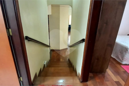 Casa à venda com 5 quartos, sendo 1 suíte, em Jardim Santa Paula, São Carlos, SP