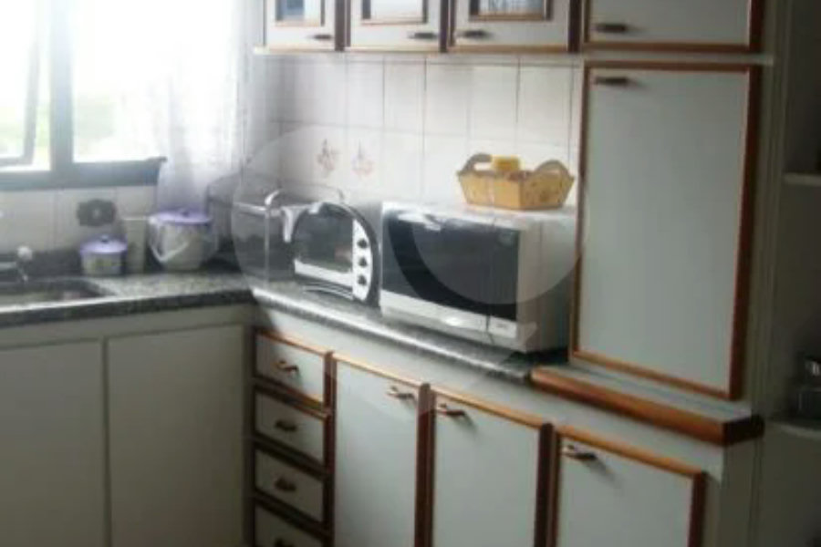 Apartartamento próximo ao Mertrô com 3 quartos
