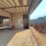 Casa em Construção com Área Gourmet e Piscina no Condomínio Damha II