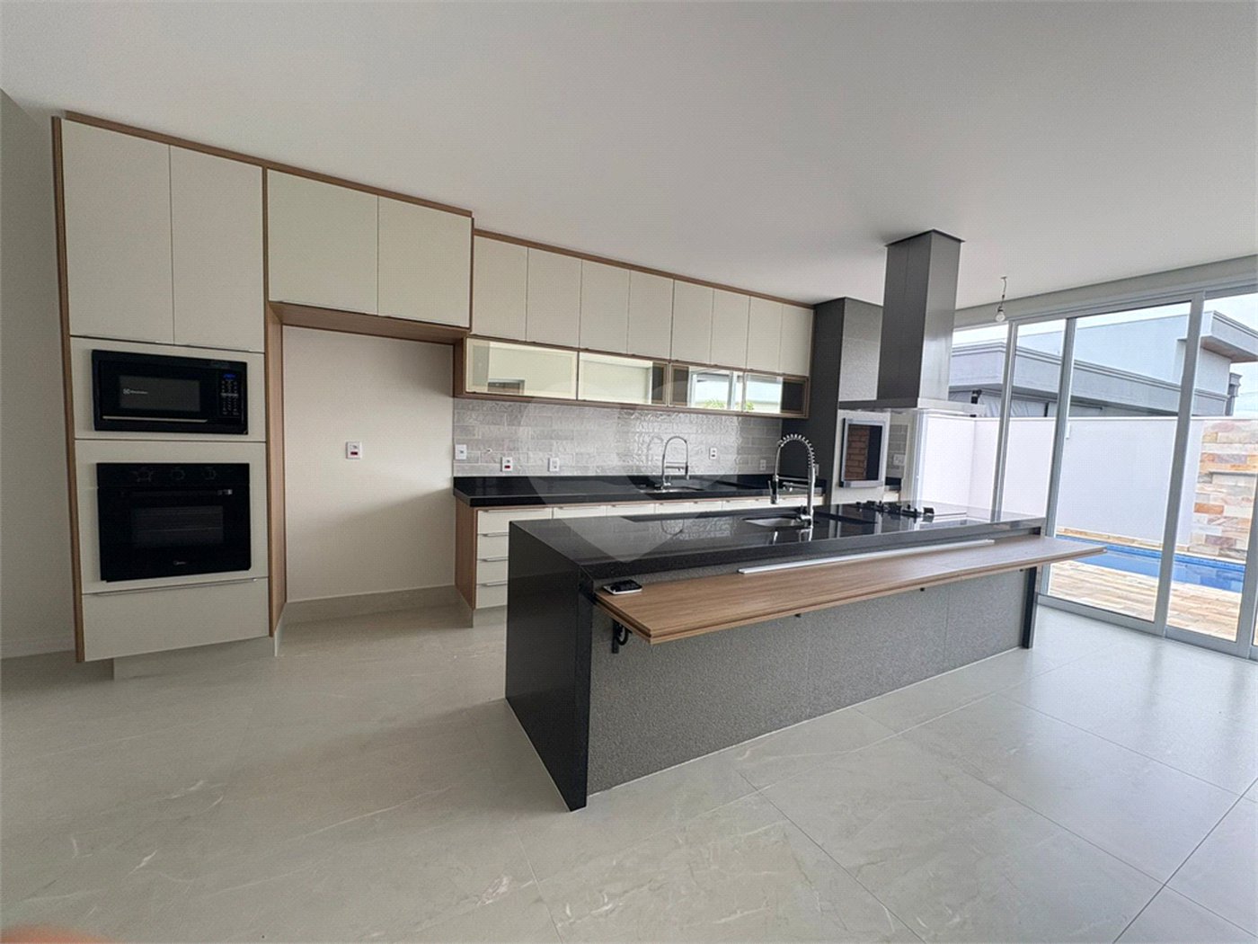 – CONDOMINIO FABER 4