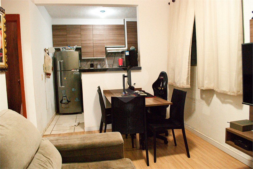 Apartamento à venda com 2 dormitórios no Monte Logan, São Carlos