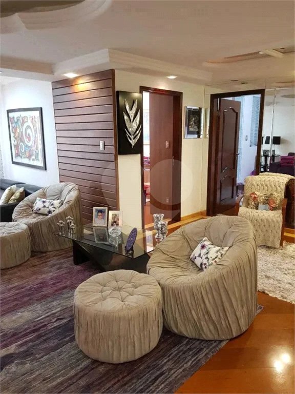 Cobertura com 250m², 3 dormitórios (2 suítes ), 2 vagas de garagem, à venda no bairro Osvaldo Cruz, em São Caetano do Sul