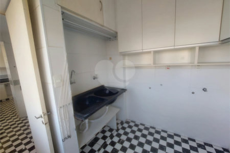 Apartamento Edifício Roberto Martinez .
