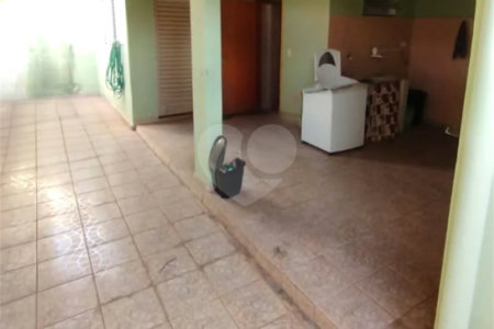 Casa térrea para venda no bairro Vila Carmem