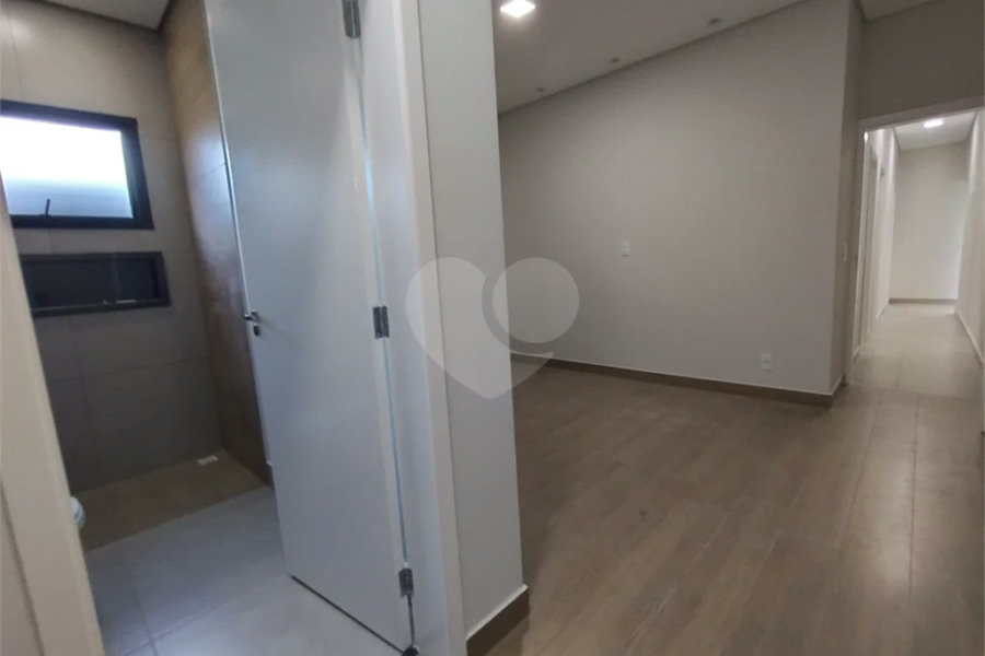 Casa em Condomínio à Venda em Piracicaba/SP.