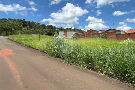 Terreno à Venda no Residencial Bosque dos Tamanduás – Descalvado/SP