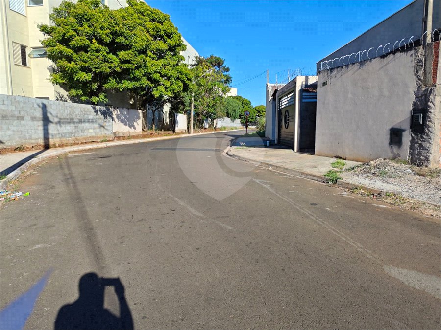 Terreno à Venda de 253 m² em Bairro em Desenvolvimento – Excelente Localização Próximo ao Comércio