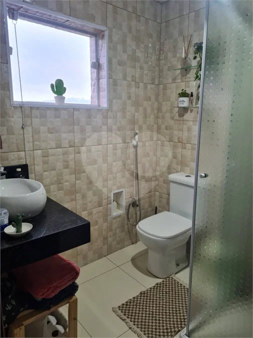 Casa com 183m², 3 dormitórios, 2 vagas, à venda em Santo André