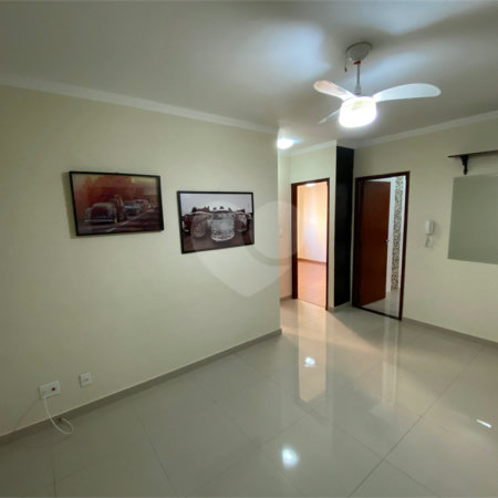 Apartamento à Venda no Residencial Heloisa – Jardim São Carlos (Região Central)