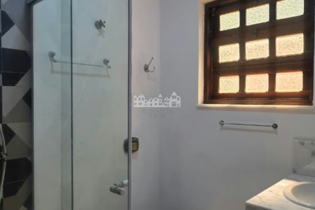 Casa à venda com 5 quartos, sendo 3 suítes, em Itapetinga, Atibaia, SP