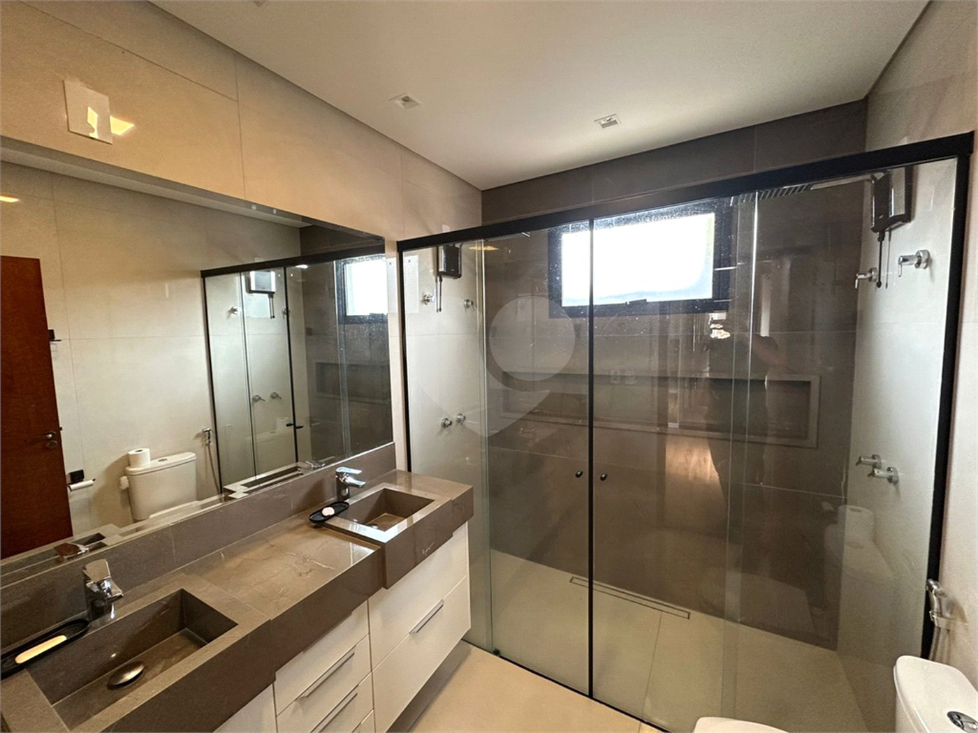 Apartamento Condomínio Montreal