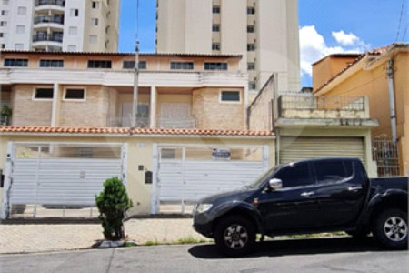 Sobrado a venda no Ipiranga de 220m² com 4 suítes e 2 vagas.Estuda permuta.
