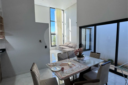 Casa à Venda no Bairro Santa Júlia – Ampla, Moderna e Bem Localizada