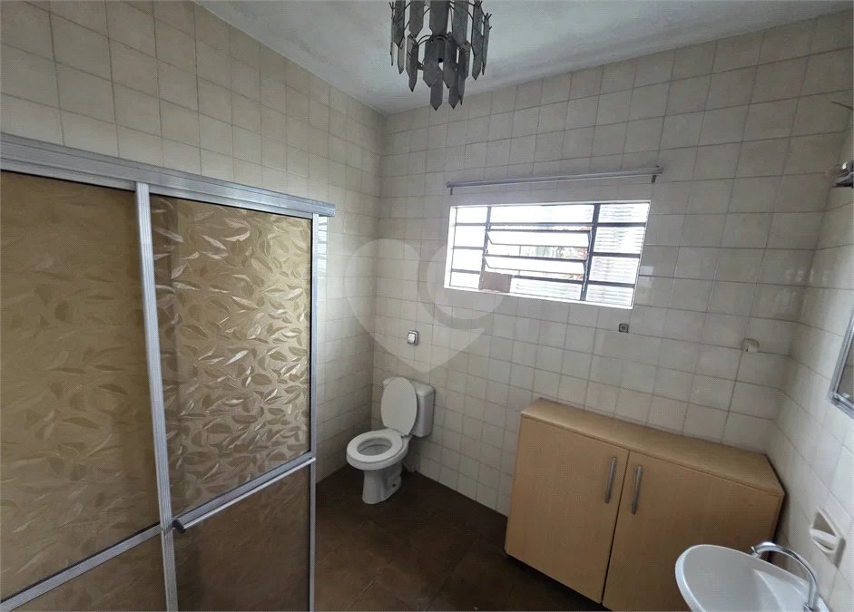 Casa térrea, 2 dormitórios com salão comercial Jd. Nova São Carlos