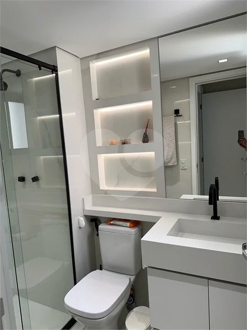 Apartamento de alto padrão com 108 m², 3 dormitórios, 1 suíte, varanda gourmet, planejados, lazer completo e próximo ao Metrô Alto do Ipiranga.