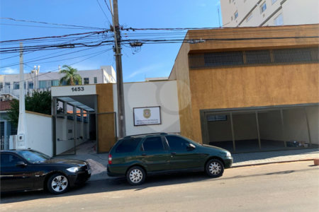Imóvel Comercial á venda em São Carlos, rua São Sebastião.