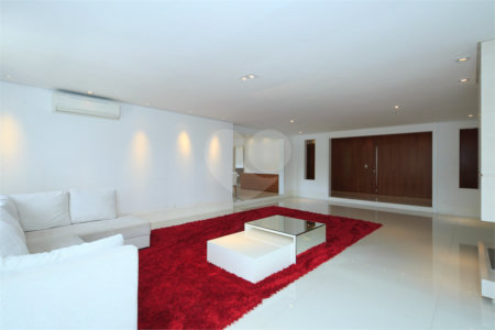 Apartamento à venda com 4 suítes em Alto da Boa Vista, São Paulo, SP