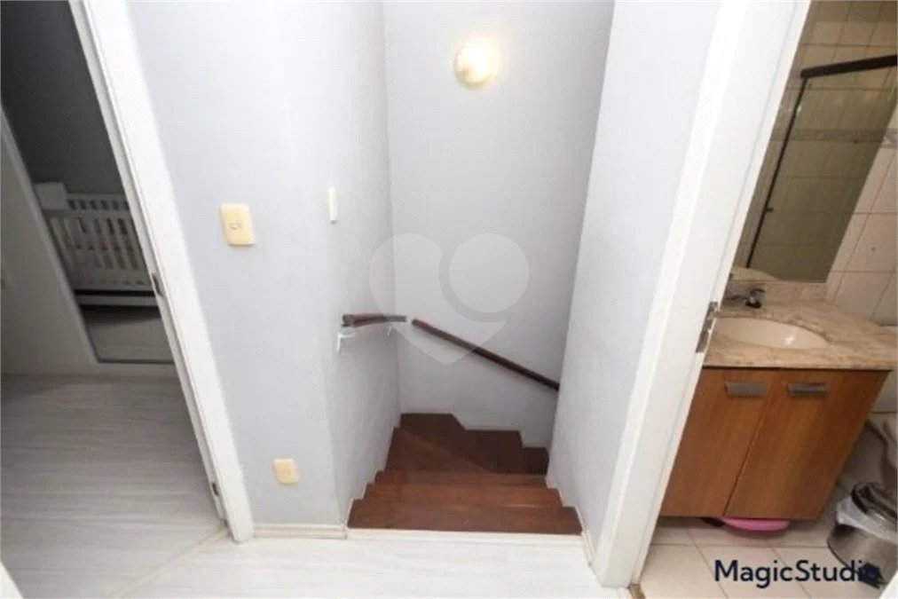 Casa com 260m², 3 dormitórios, 4 vagas, à venda em São Caetano do Sul.