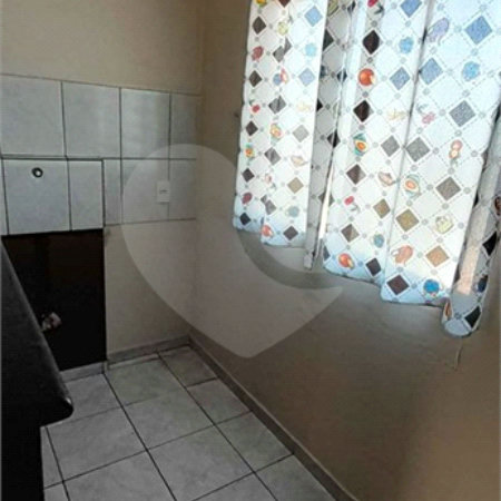 Apartamento no Condomínio Residencial Jardim das Torres