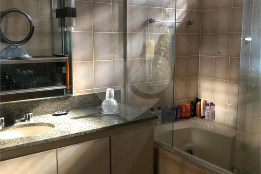 Casa Térrea Assobradada Barro branco 4 dorms 7 vagas