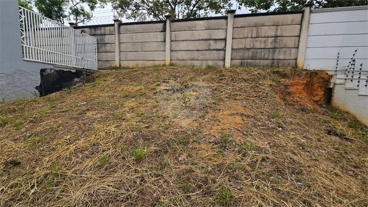 Terreno Comercial a Venda