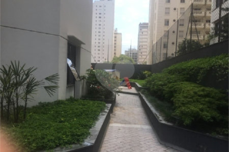 Apartamento para alugar com 3 quartos, sendo 1 suíte, em Brooklin, São Paulo, SP