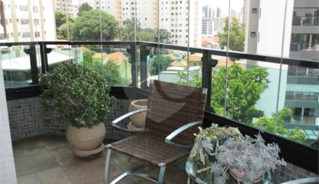 Apartamento à venda com 4 quartos, sendo 3 suítes, em Saúde, São Paulo, SP