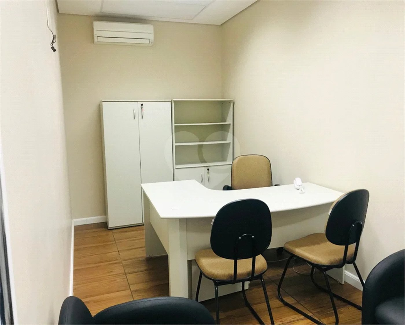 OPORTUNIDADE DOMO BUSINESS - MOBILIADA E PRONTA P/ USO!