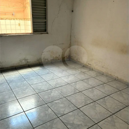 Casa Ampla e Versátil na Vila Marcelino — Excelente Espaço e Pronta para Ocupação Imediata!