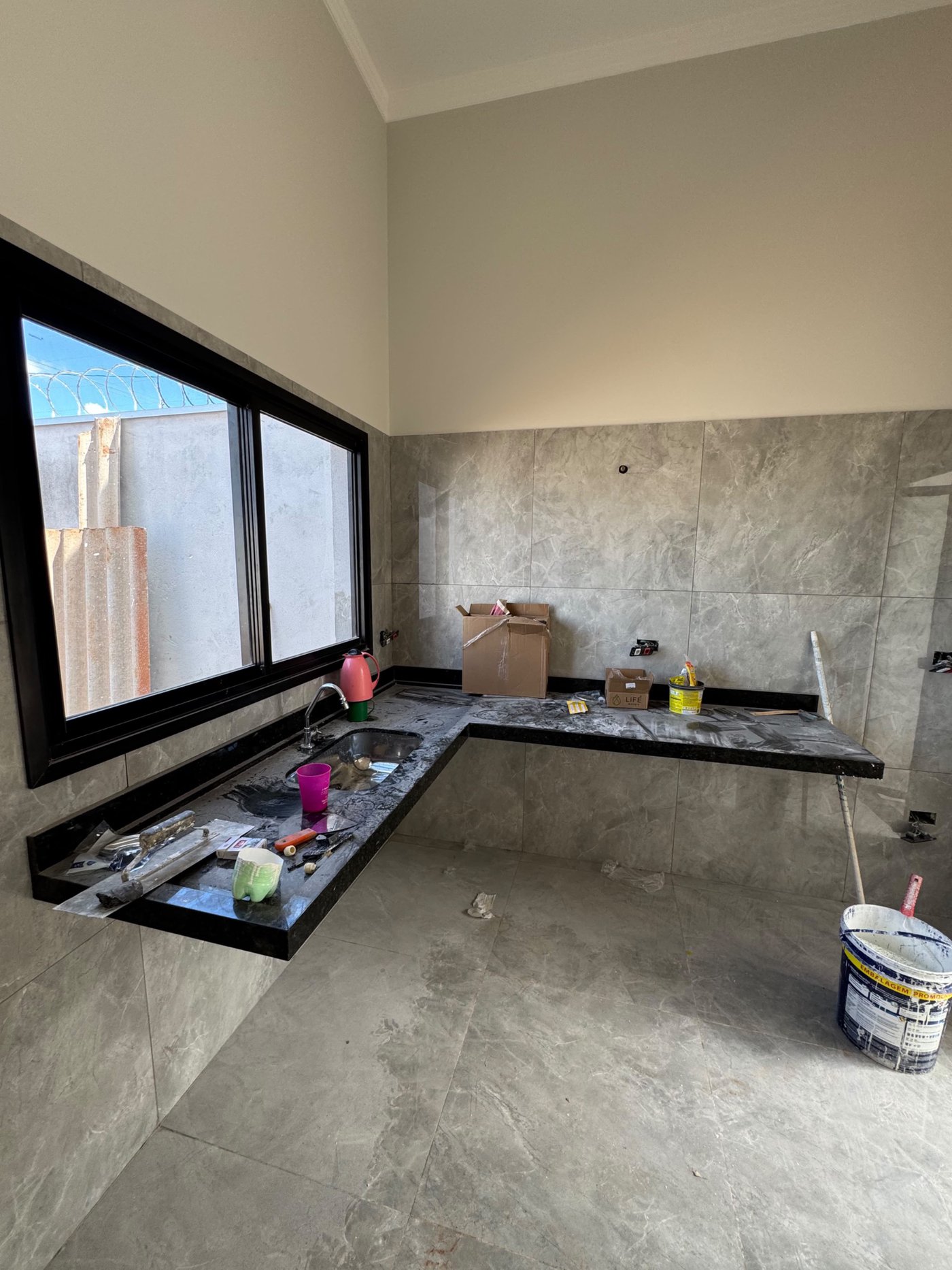 Casa para alugar com 3 quartos, sendo 1 suíte, em Jardim Bela Vista, Três Lagoas, MS