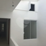 Sobrado novo nunca habitado.