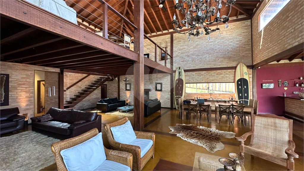 Casa para venda no Condomínio Vivenda do Broa.