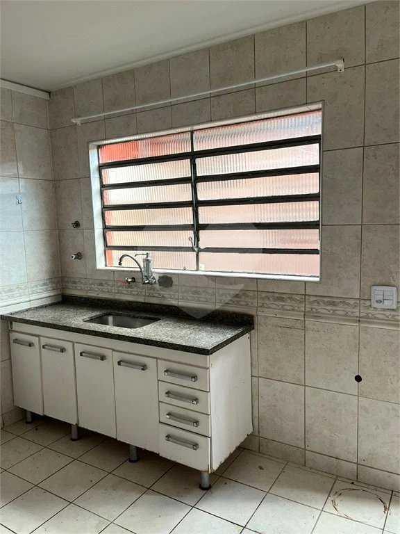 Casa com 125m², 2 dormitórios, 1 vaga, à venda na Vila Harmonia em Guarulhos.