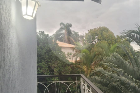 Chácara no Condomínio Vale das Laranjeiras em Indaiatuba SP - Venda - R$ 3,600.000,00 - Locaçao - R$ 30.000,00 mais encargos - Linda, espaçosa, aconchegante, acabamento de alto padrão em rua tranquila e arborizada, em um dos Condomínios mais valorizados de Indaiatuba. Com fácil acesso as principa