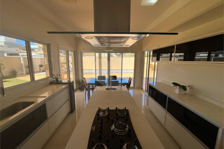 Casa á venda condomínio Damha I
