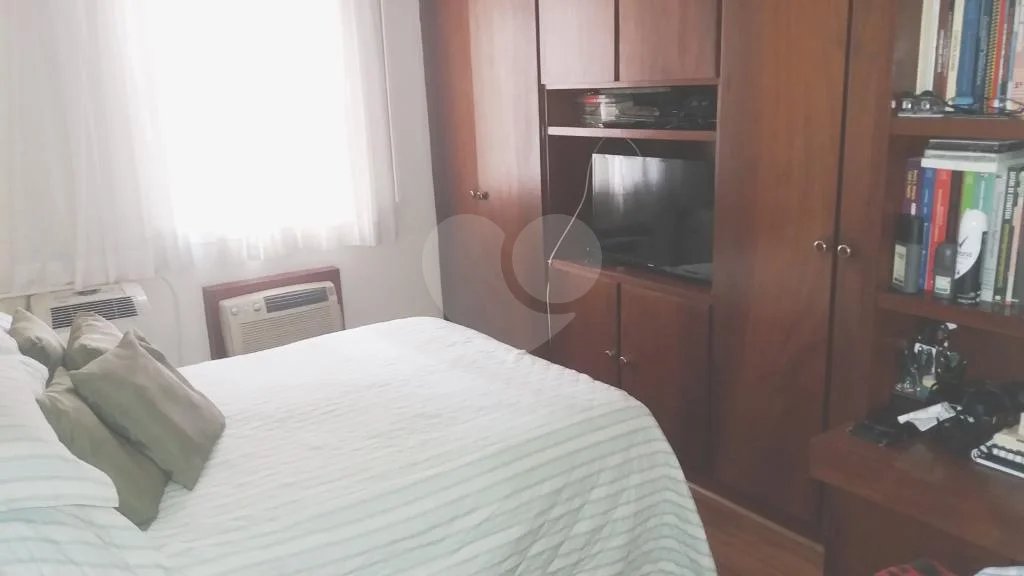 Sobrado de 105m2 à venda com 3 dormitórios na Vila Santa Catarina