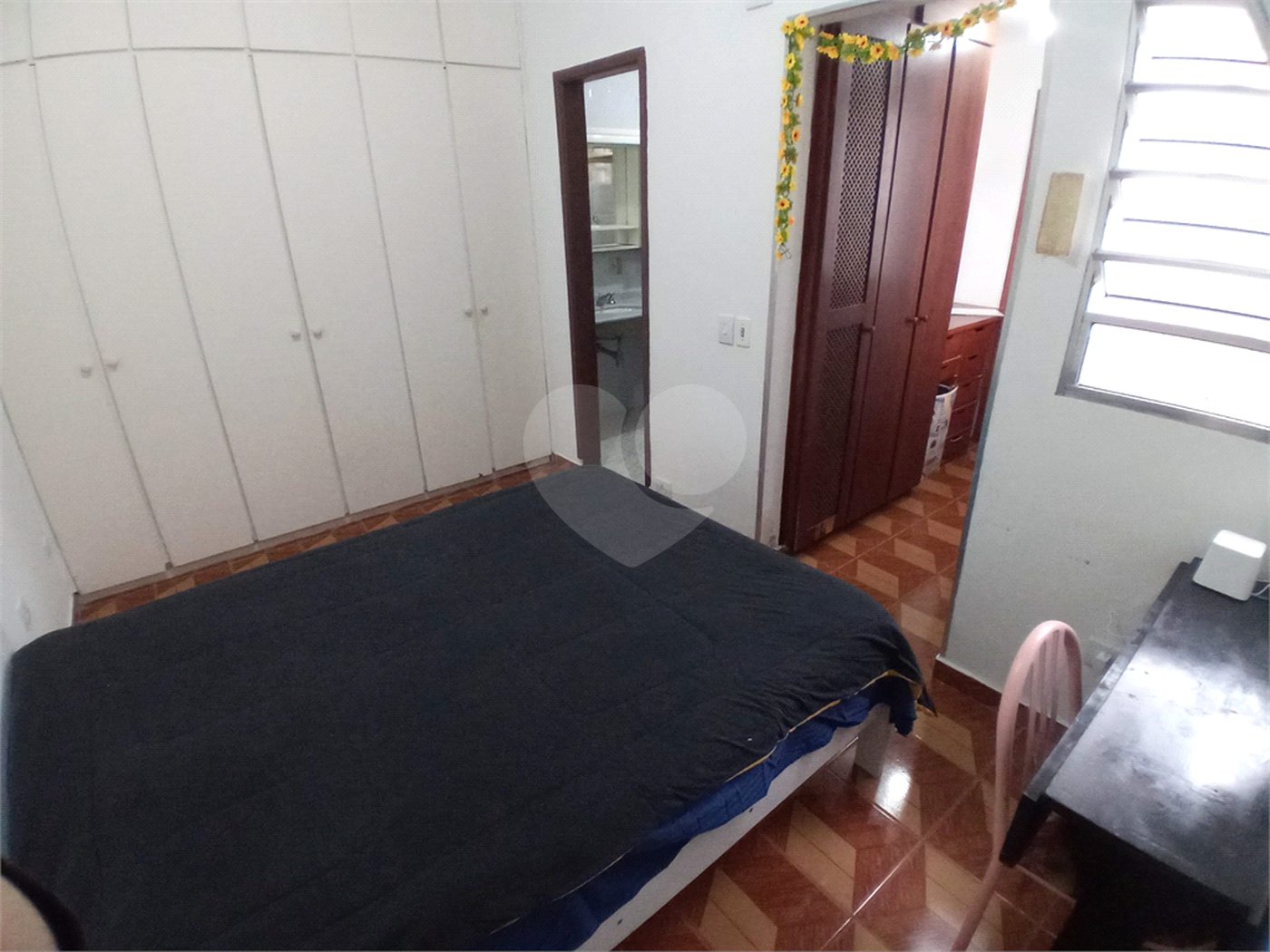 Casa Térrea à venda ou para alugar com 4 quartos, sendo 1 suíte, em Jardim Aeroporto, São Paulo, SP