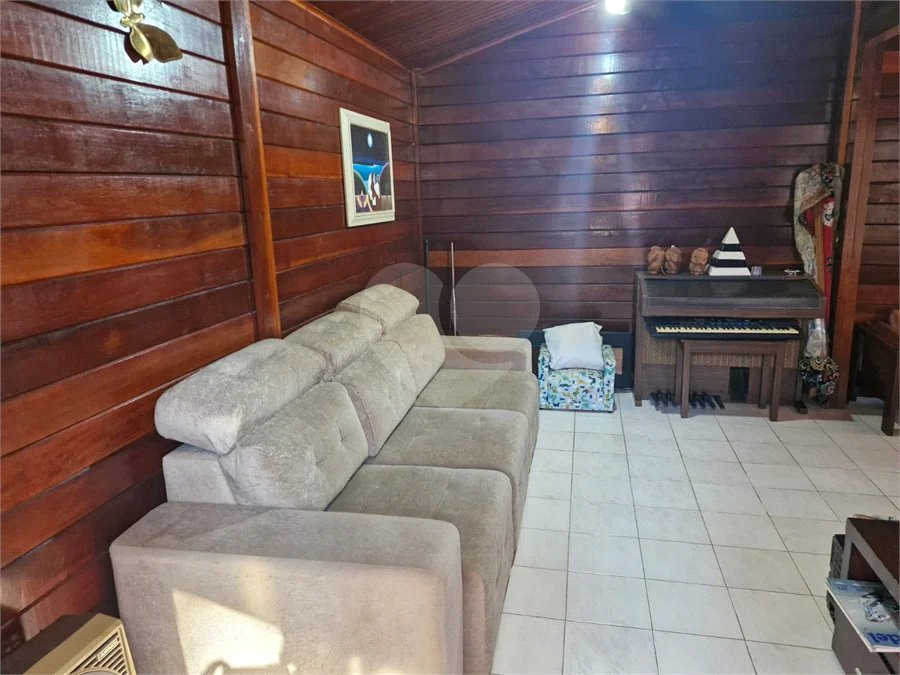EXCELENTE RESIDÊNCIA À VENDA NO CONDOMÍNIO COLINAS VERDES – ARUJÁ/SP