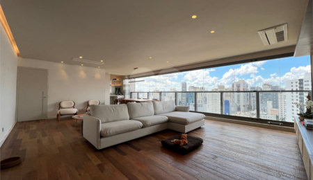Apartamento de Alto Padrão próximo à Praça Pereira Coutinho