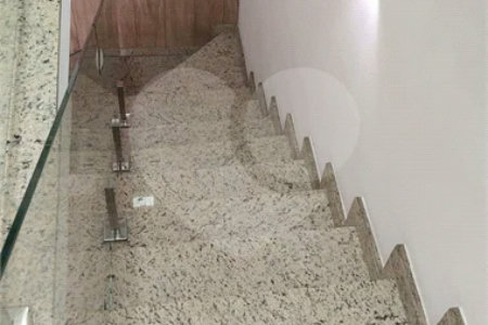 CONDOMÍNIO VALE DAS PALMEIRAS - CASA 3 QTOS + SUITE + PISCINA + GARAGEM 4 CARROS + ENERGIA SOLAR