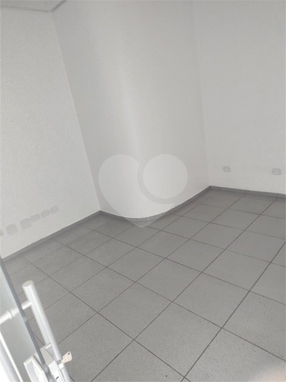 Sala Comercial na Prestigiada Alameda Lucas Nogueira Garcez
