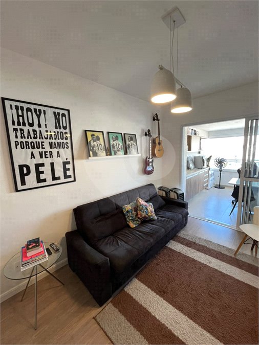 Apartamento com 2 dormitórios, 2 vagas e depósito privativo na Vila Mariana